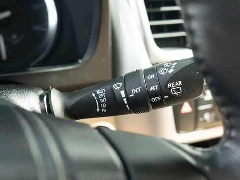 Used 2014 Toyota Highlander Limited Platinum AWD/4WD image 39