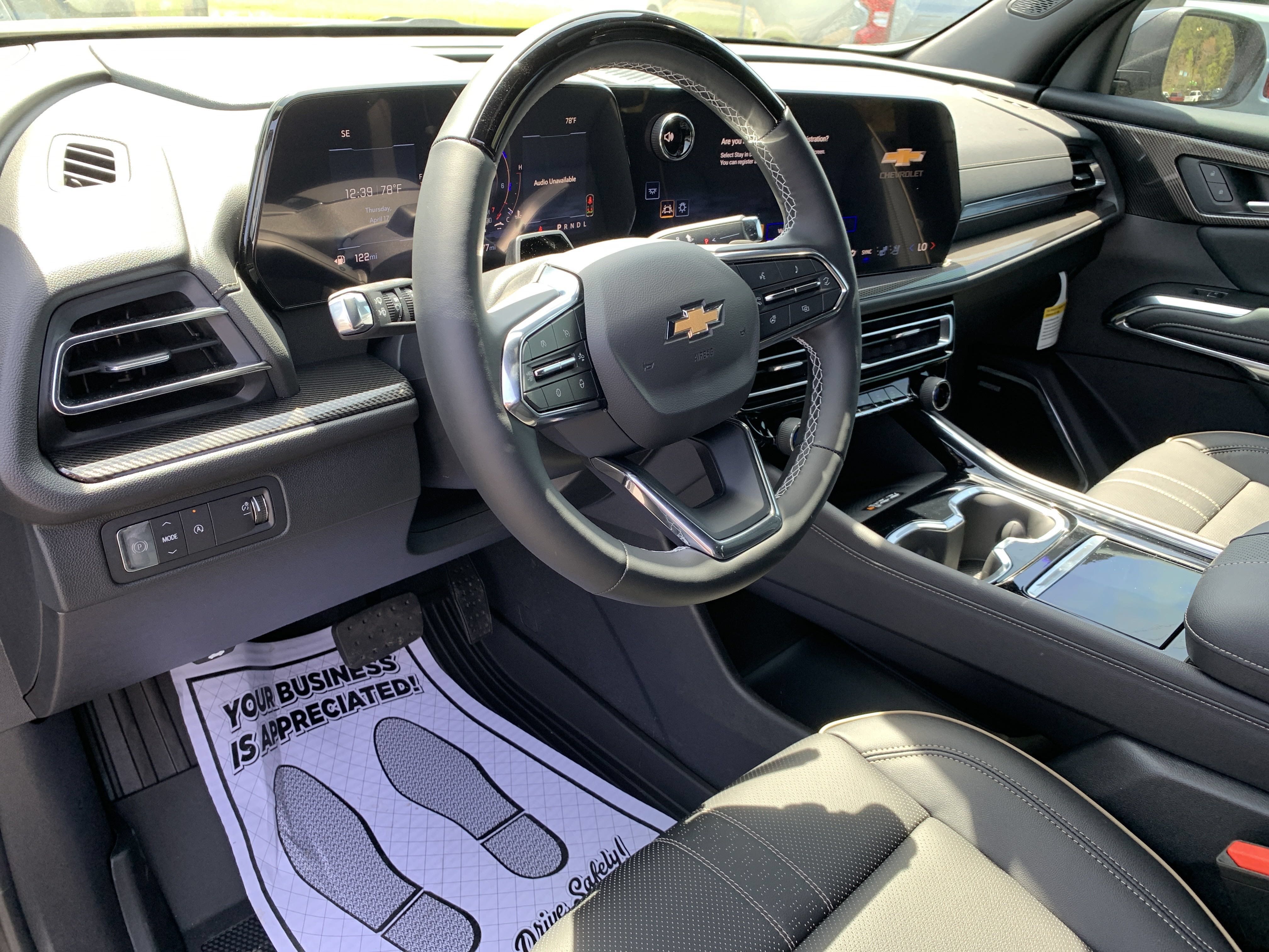 New 2025 Chevrolet Traverse High Country w/ LPO, Floor Liner Package FWD image 13