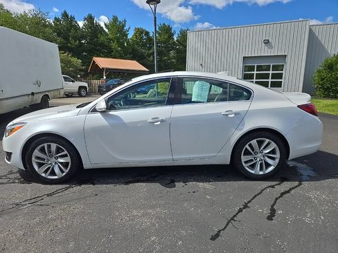 Used 2016 Buick Regal Premium FWD image 6