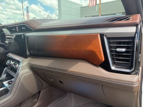 Used 2023 GMC Sierra 1500 Denali w/ Denali Reserve Package image 18