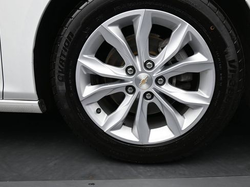 Used 2022 Chevrolet Malibu LT FWD image 10