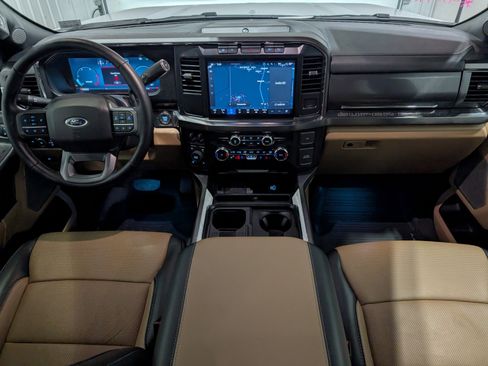 Used 2024 Ford F250 Lariat w/ Chrome Package image 12