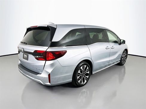 New 2026 Honda Odyssey Elite image 7