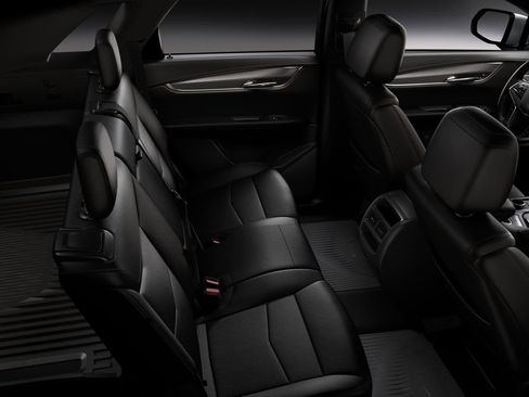 New 2025 Cadillac XT5 Luxury image 35