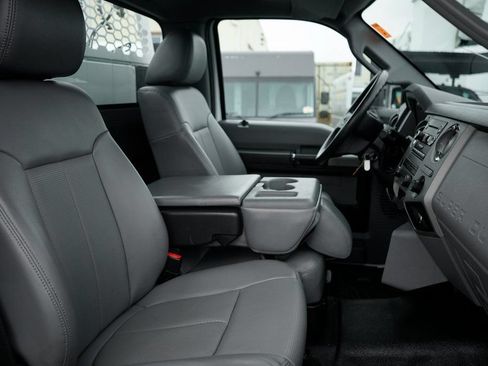 Used 2019 Ford F750 2WD Regular Cab Super Duty image 47