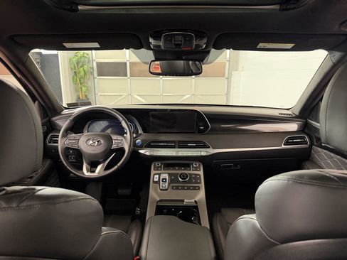 Used 2022 Hyundai Palisade Calligraphy image 32