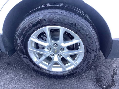 Used 2023 Chevrolet Equinox LT FWD image 7