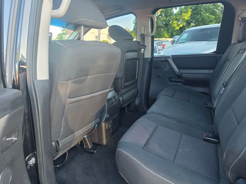 Used 2014 Nissan Titan PRO-4X AWD/4WD image 18