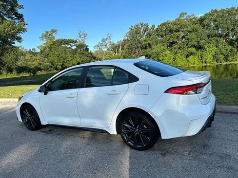 Used 2024 Toyota Corolla SE FWD image 4