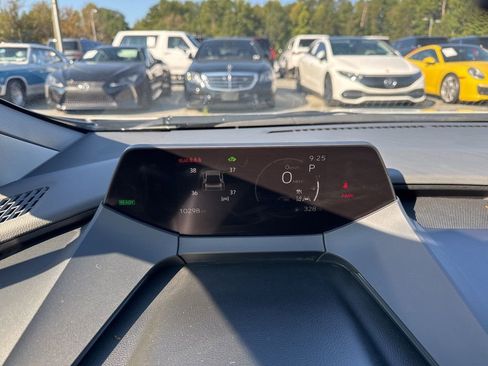 Used 2024 Toyota Prius LE image 21