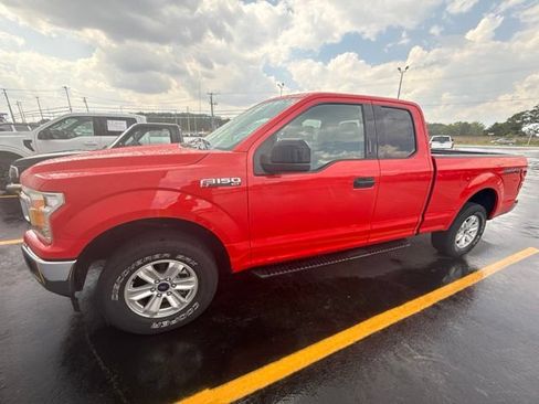 Used 2018 Ford F150 XLT w/ Trailer Tow Package AWD/4WD image 6