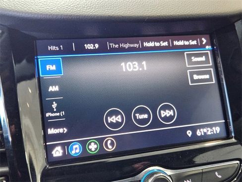 Used 2022 Chevrolet Trax LT w/ LT Convenience Package image 22