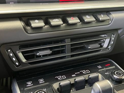 Used 2021 Porsche 911 Targa 4S image 12