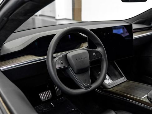 Used 2023 Tesla Model S AWD/4WD image 15