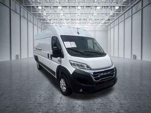 Used 2025 RAM ProMaster 3500 w/ Quick Order Package 24G SLT FWD image 7