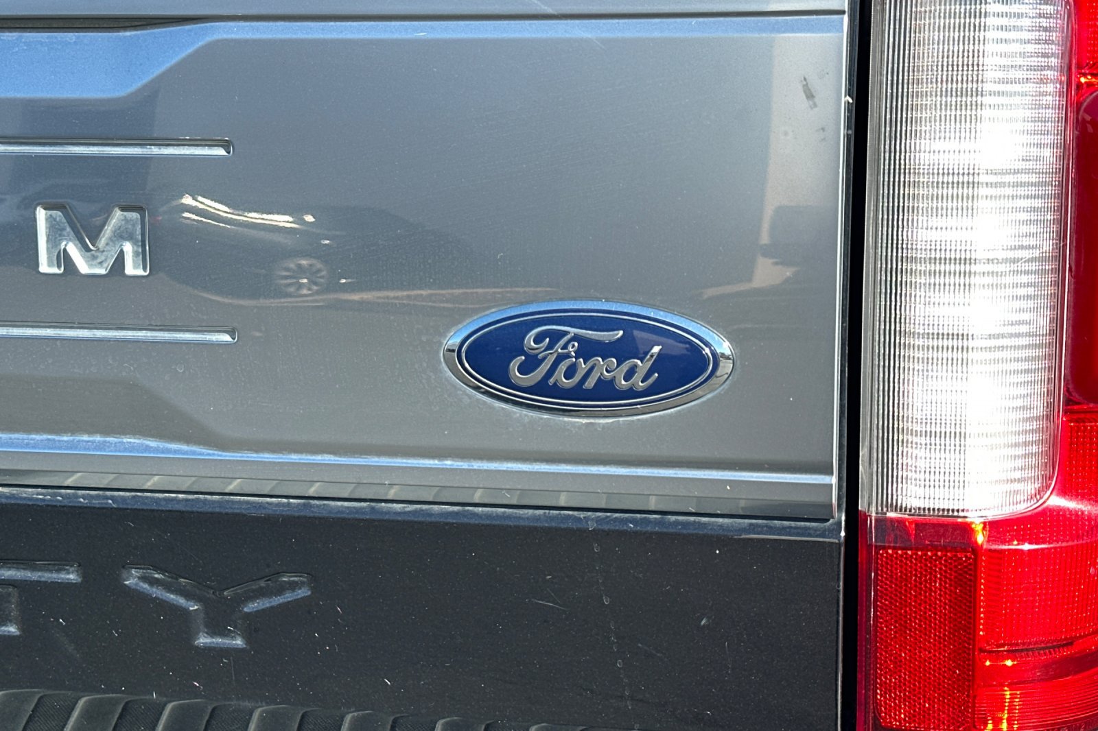 Used 2019 Ford F250 Platinum w/ Platinum Ultimate Package AWD/4WD image 47