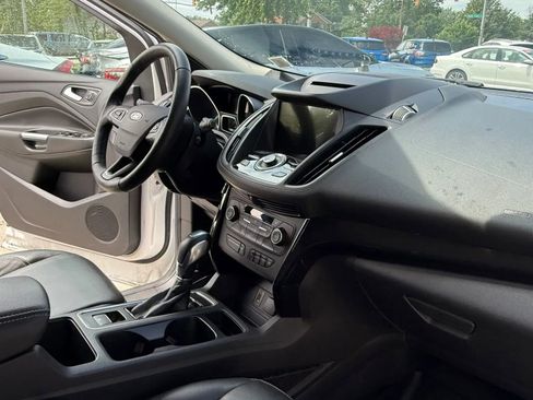 Used 2018 Ford Escape Titanium w/ Ford Safe & Smart Package AWD/4WD image 13