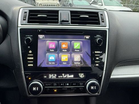 Used 2018 Subaru Outback 2.5i Premium image 5