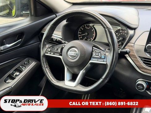 Used 2019 Nissan Altima 2.5 SL FWD image 12