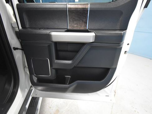 Used 2022 Ford F350 Lariat w/ Lariat Ultimate Package AWD/4WD image 32