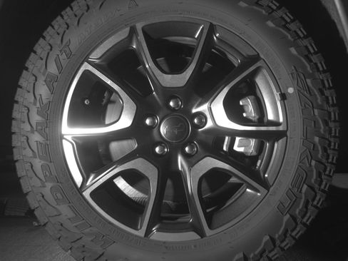 Used 2025 Jeep Compass Trailhawk AWD/4WD image 13