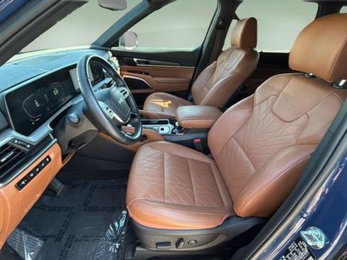 Used 2024 Kia Telluride EX X-Line AWD/4WD image 18
