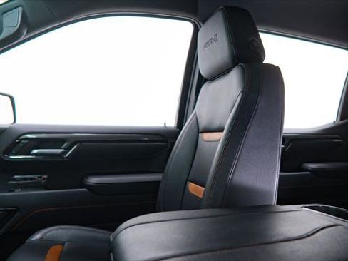 Used 2023 GMC Sierra 1500 AT4 image 42