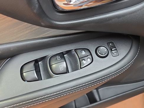 Used 2018 Nissan Murano S w/ Cargo Package FWD image 21