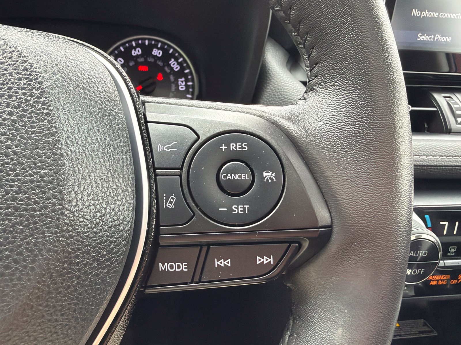 Used 2021 Toyota RAV4 XLE Premium AWD/4WD image 15