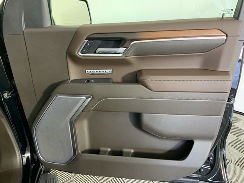 Used 2025 GMC Sierra 1500 Denali image 24