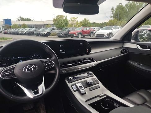 Used 2022 Hyundai Palisade SEL w/ Premium Package AWD/4WD image 9