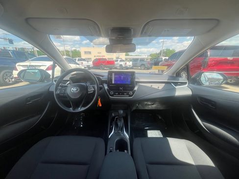 Used 2024 Toyota Corolla LE FWD image 15