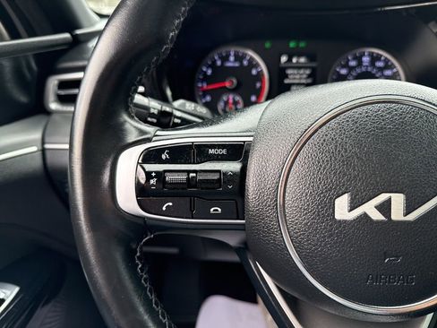 Used 2023 Kia K5 GT-Line image 32