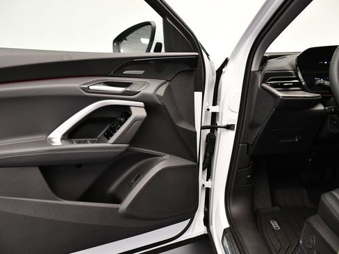 Certified 2025 Audi Q5 Premium Plus w/ Premium Plus image 31