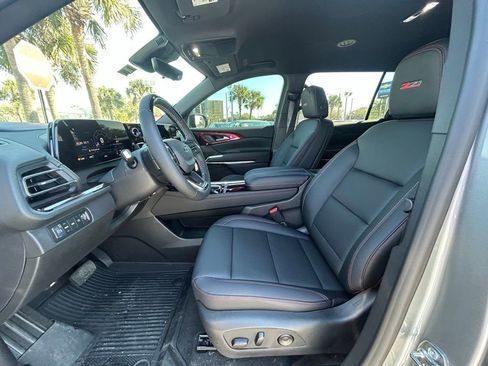 New 2026 Chevrolet Traverse Z71 w/ Enhanced Driving Package AWD/4WD image 11