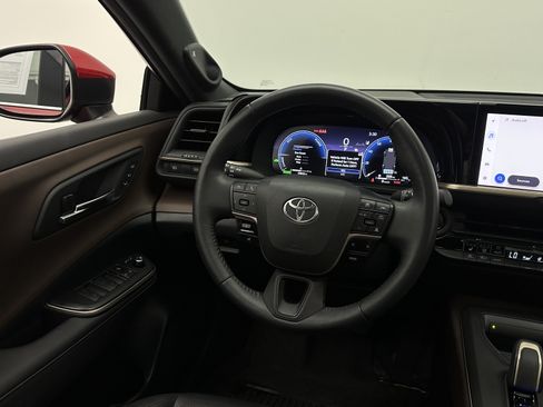 Used 2023 Toyota Crown w/ Advanced Technology Package AWD/4WD image 31