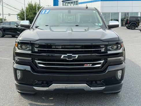Used 2017 Chevrolet Silverado 1500 LTZ Z71 w/ LTZ Plus Package AWD/4WD image 8