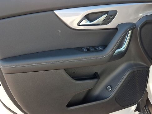 New 2025 Chevrolet Blazer LT w/ Convenience Package image 10