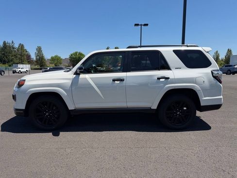 Used 2020 Toyota 4Runner Nightshade AWD/4WD image 5