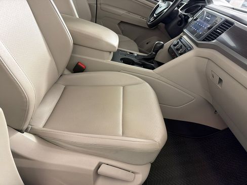 Used 2018 Volkswagen Atlas SE FWD image 23