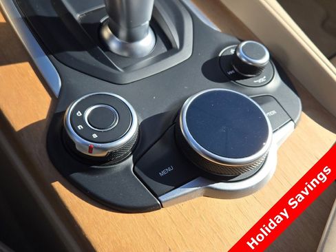 Used 2019 Alfa Romeo Giulia Ti w/ Quick Order Package 22X Lusso image 24