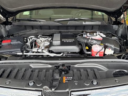 Used 2026 Chevrolet Silverado 1500 High Country AWD/4WD image 40