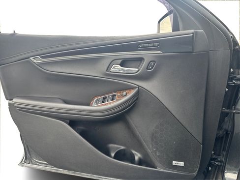 Used 2015 Chevrolet Impala LTZ image 23