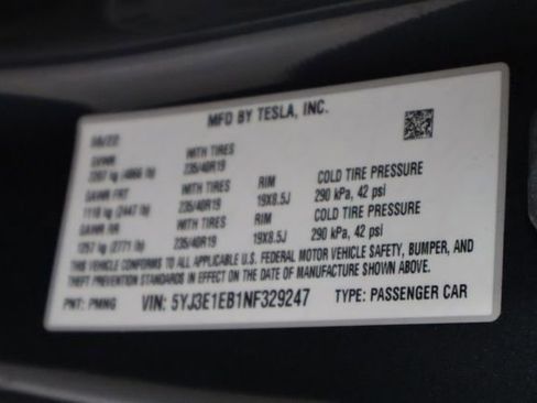 Used 2022 Tesla Model 3 Long Range AWD/4WD image 26