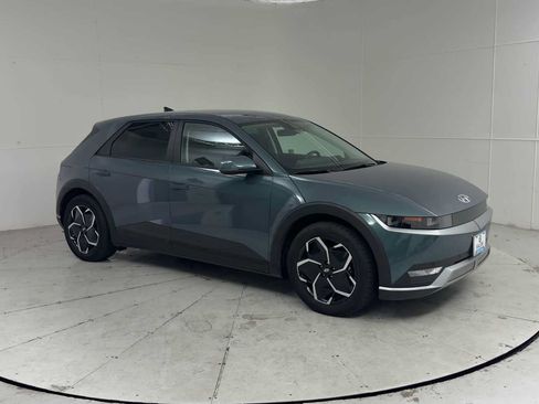 Used 2024 Hyundai Ioniq 5 SEL AWD/4WD image 8