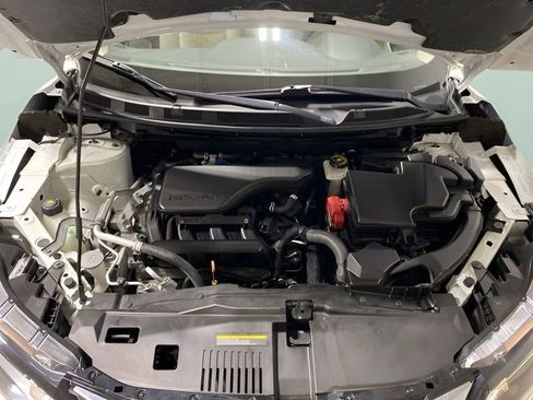 Certified 2022 Nissan Rogue Sport SV AWD/4WD image 32