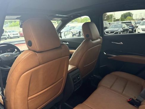 Certified 2024 Cadillac XT4 Premium Luxury AWD/4WD image 29