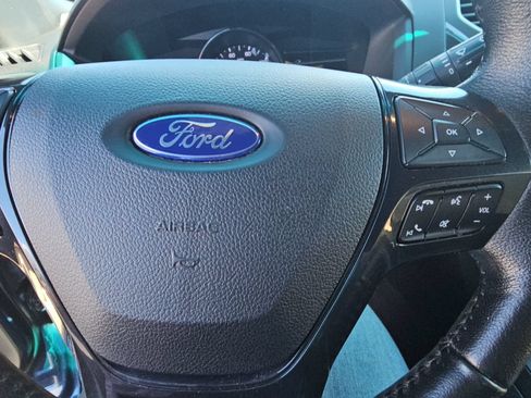 Used 2016 Ford Explorer XLT w/ Equipment Group 202A FWD image 12