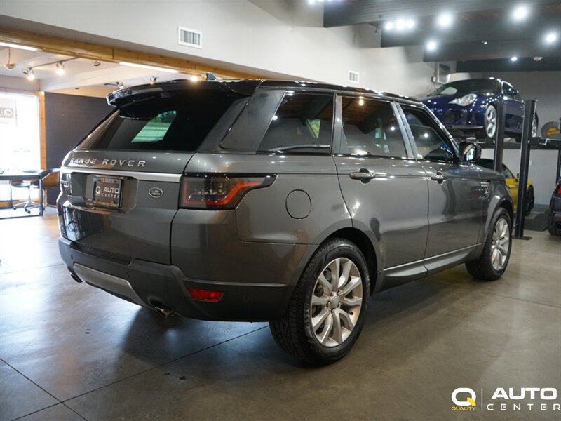 Used 2016 Land Rover Range Rover Sport HSE AWD/4WD image 4