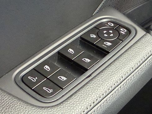 New 2026 Porsche Cayenne Coupe image 14